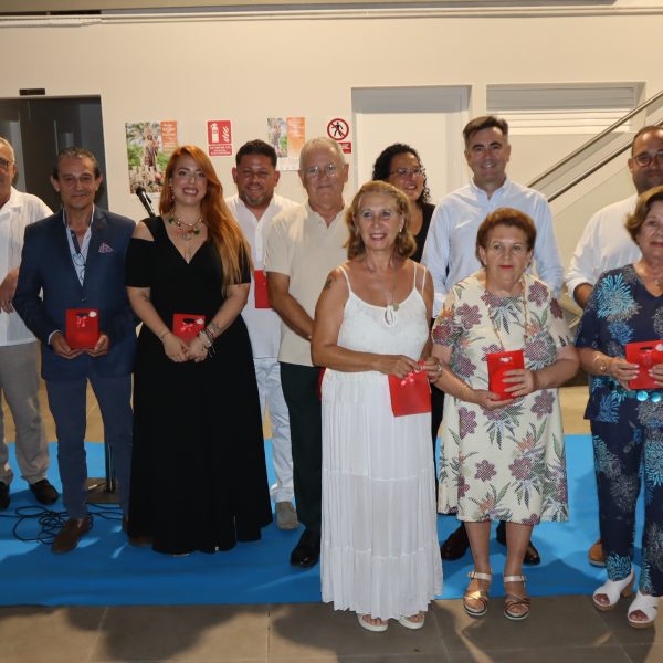 La Lonja acoge un homenaje literario a la Virgen del Carmen 