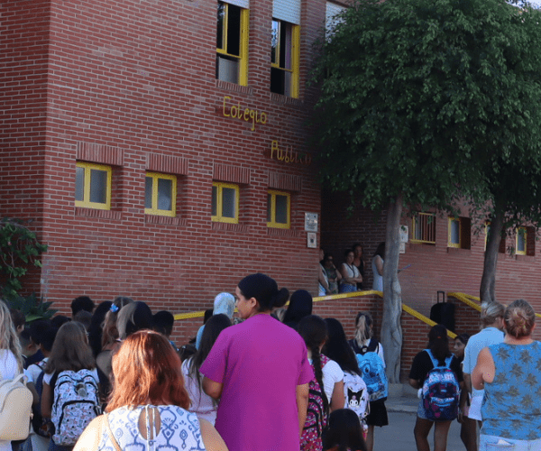 El curso escolar comienza para más de 3.300 niños 