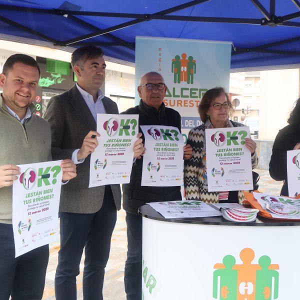 Alcer Sureste conmemora el Día Mundial del Riñón con una mesa informativa